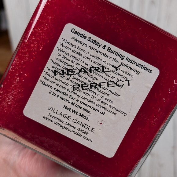 38oz 6" Discontinued Apple Orchard Village Candle - Picture 4 of 4